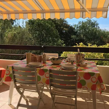 Bel Climatise Avec Parking Au Lavandou - Fr-1-308-175 Apartment *