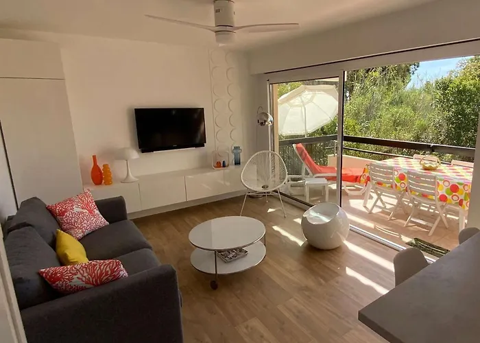 Bel Climatise Avec Parking Au Lavandou - Fr-1-308-175 Lägenhet Le Lavandou